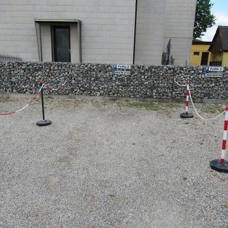 Weco Ferienwohnungen Zirndorf Buitenkant foto